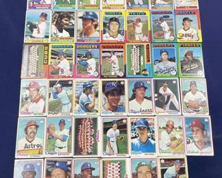 Lot 397h  Lot of 1970s baseball cards