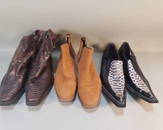 Lot 563  3 pair of mens ankle boots, suede, leather 