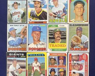 Lot 326h  Lot of 1960s  70s baseball cards