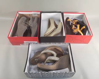 Lot 308  Group of womens shoes