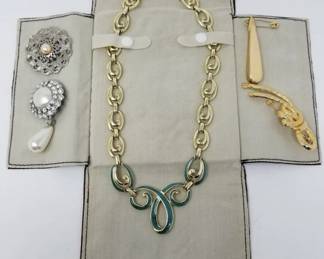 Lot 418  Vintage costume jewelry