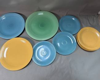 170  Lot 390  11 Fiesta dinnerware plates