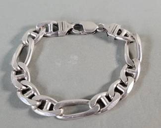 138  Lot 499  Vintage Italian sterling silver link bracelet