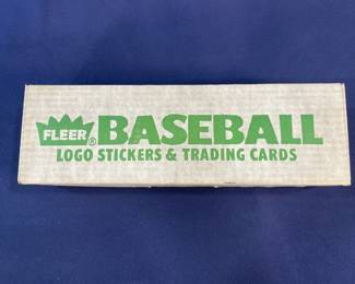 Lot 514h  1988 Fleer factory sealed complete set of