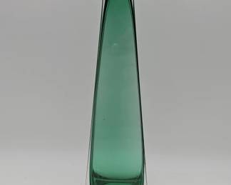 Lot 570h  Vintage Royal Gallery 24 lead crystal emerald