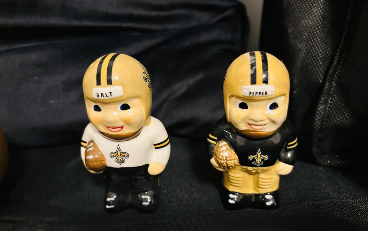 Saints salt & pepper shaker set