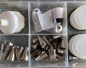 Cake decorating supplies