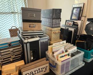 Storage & Photo boxes, Picture frames