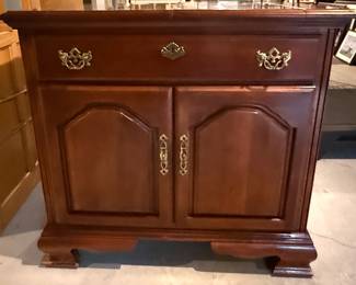 Mahogany flip-top server