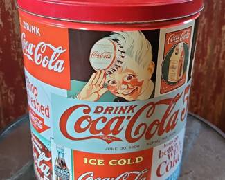 CocaCola Vintage Puzzle Tin