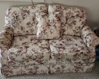 Floral Upholstered Loveseat