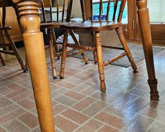 Intercon Furniture Classic Oak Dining Set H x L x W fourth image