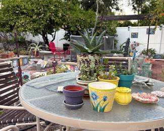 Patio set & plants