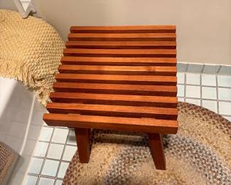 Bench 