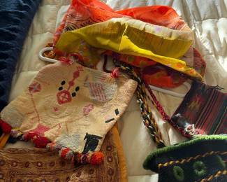 Cloth vintage purses 