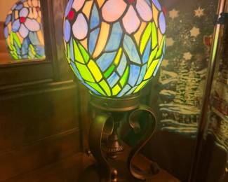 Tiffany lamp