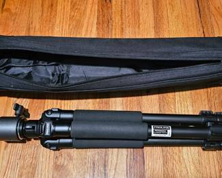 Dolica Proline aluminum tripod/carrying case.