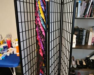 4-panel screen room divider. 