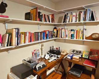 Books, office supplies, Minne Mouse Necklace Jewelry Hanger