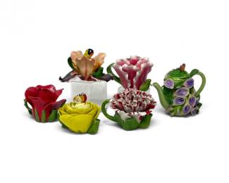 78 Collectionof6MiniaturePorcelainFloralTeapotsThailand