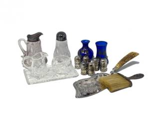 261 VintageCrystalServingWareSilverShakersAntlerHandleCrumbSet