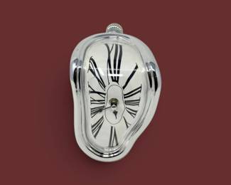 157 SalvadorDalStyleMeltingClockwRomanNumerals