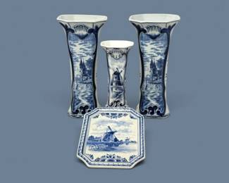129 DelftBlueWhiteHandPaintedVasesWindmillWallPlate4Pc