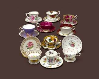 268 VintageEnglishBoneChinaRoseTeacupsSaucers10Sets