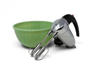 98 VintageSunbeamMixmasterJrMixerwAnchorHockingFireKingBowl