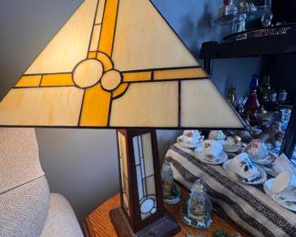 Leaded glass lamp