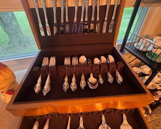 Silver flatware set