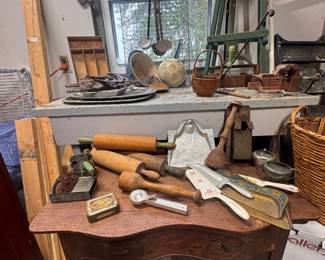 small commode, porcelain pie servers