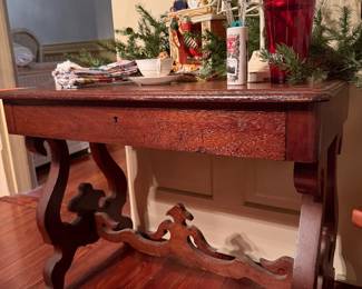 #32. $195 Victorian mahogany table
