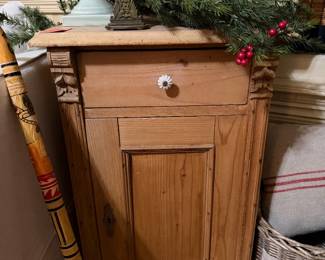 #64. $140 pine cabinet single drawer
