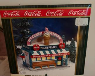 Coca-Cola Town Square Collection lighted diner building in original box