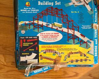 Vintage Kenner Bridge and Turnpike Building Set with original box
