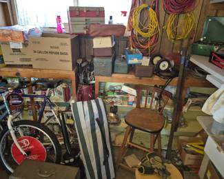 Power Cord s Vintage bar stools 