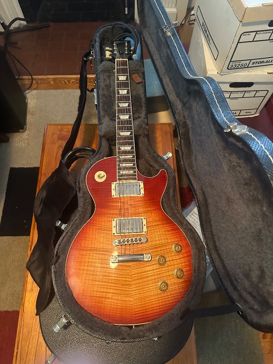 Gibson Les Paul Guitar w/ Case