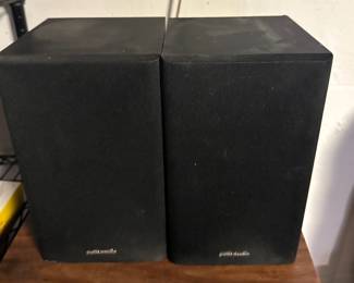 Polk Audio bookshelf speakers