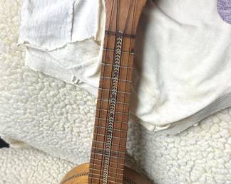 Folk Instrument