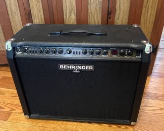 Behringer Amp 