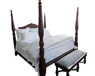Bernhardt Traditional Carved Wood KingSize FourPoster Bed... Heirloom Quality