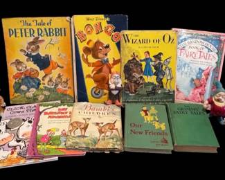 Vintage 1938 Seiberling Disney Dwarfs Rubber Figures  Classic Vintage Childrens Books