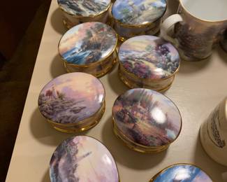 Kinkade Guiding Light Trinket Music Box Collection