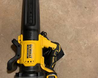 Dewalt Cordless Leaf Blower