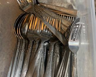 Pfaltsgraff Naturewood Flatware Set