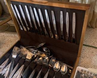 Large Flatware Sets