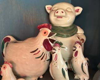Mint condition - Shawnee pottery figures