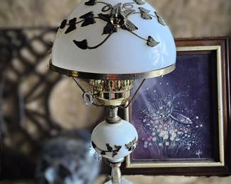 17" Milk Glass Parlor Lamp Metal Ivy Accent Marble Base +70s Print
