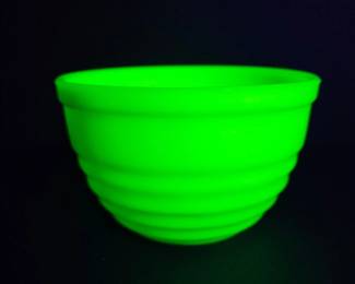 Uranium Glass Beehive Mixing Bowl Jeannette Jadeite